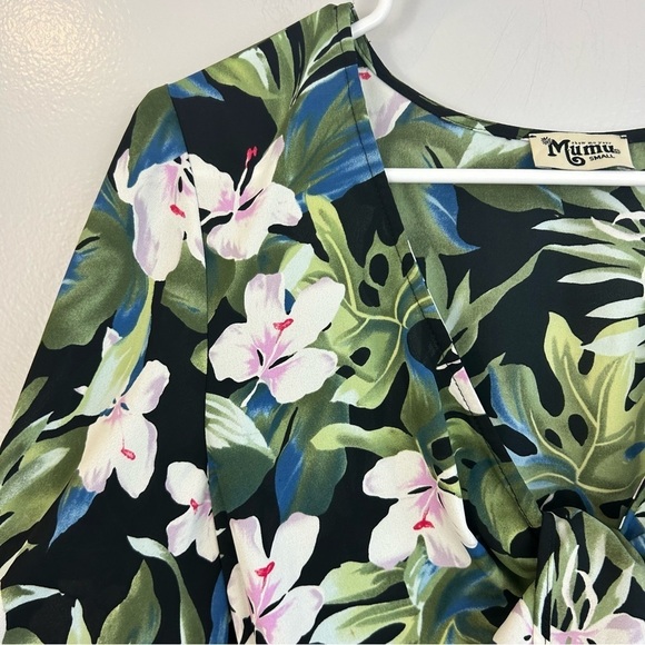Show Me Your Mumu Floral Bell Sleeve Wrap Front Tropical Romper Size Small - Picture 9 of 14